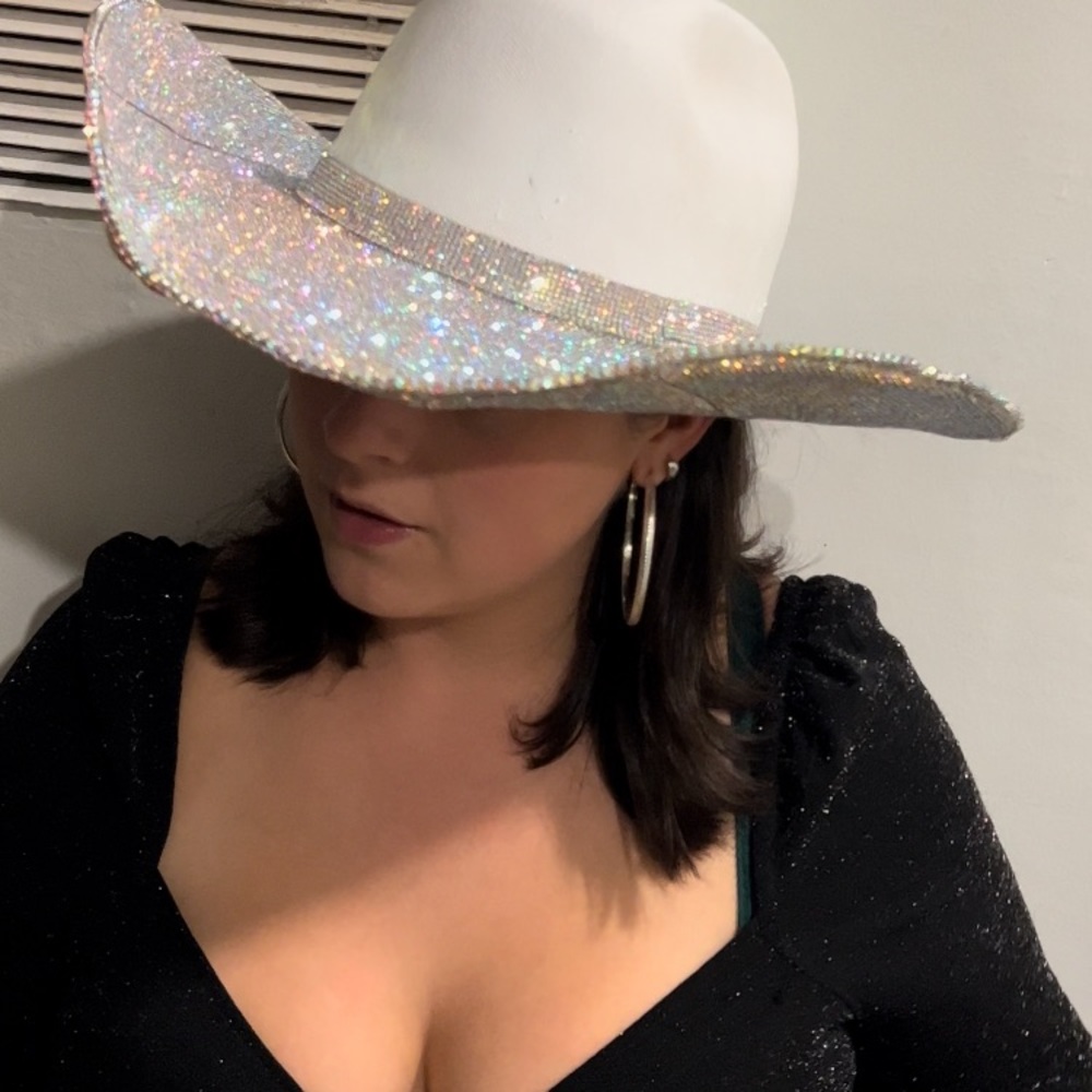 💎💎💎Rhinestone bedazzled white cowgirl hat, space cowgirl disco cowgirl NFR